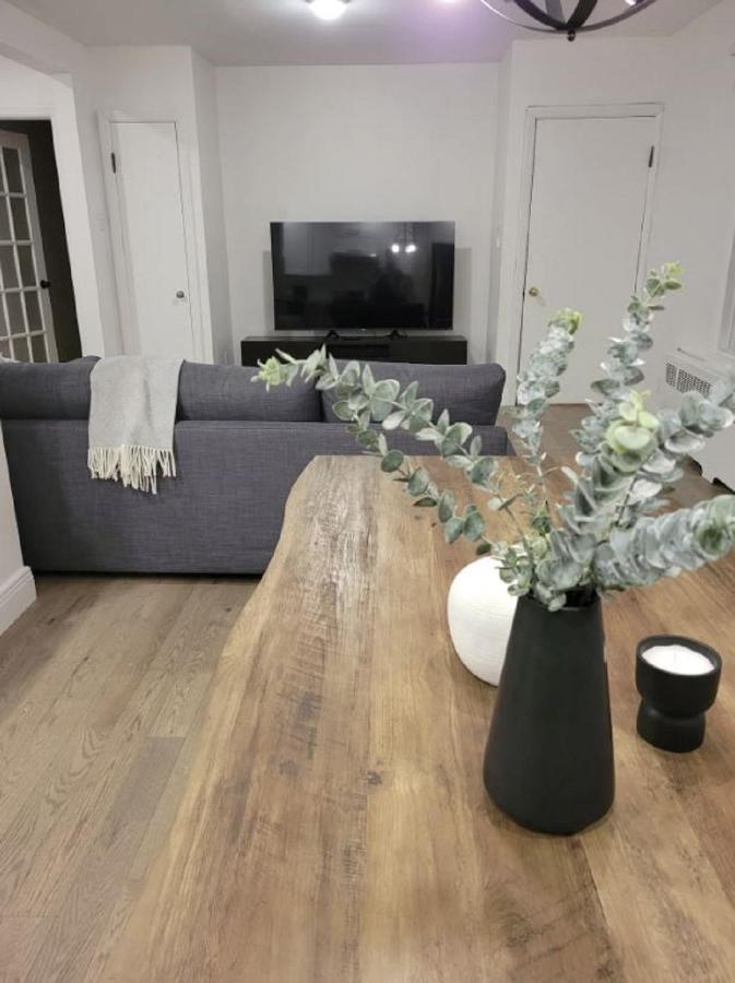 Free Parking, Beautiful 4 1/2- 2 Bedroom Apartment Montréal Exterior foto
