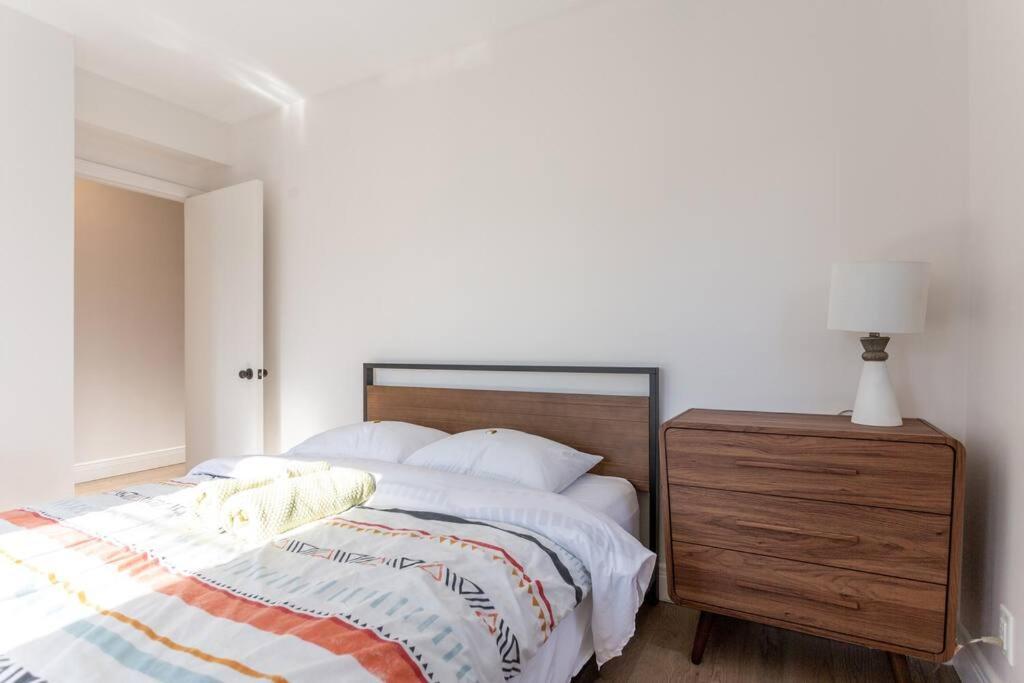 Free Parking, Beautiful 4 1/2- 2 Bedroom Apartment Montréal Exterior foto